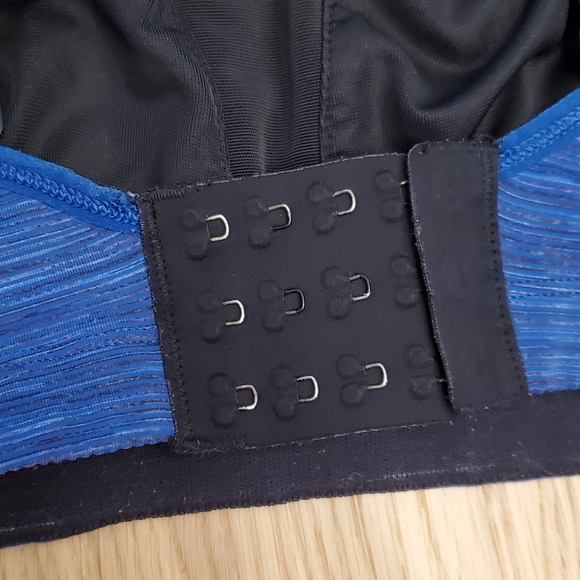 💙HP!💙Lululemon Ta Ta Tamer *No Size - Fits a 32B - Picture 12 of 15